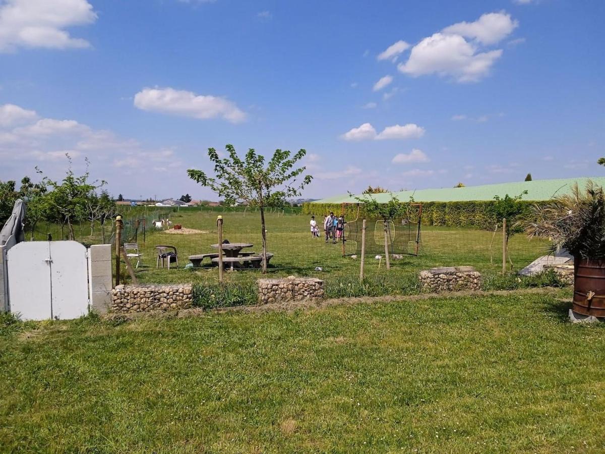 Charmante Maison Avec Piscine Anneyron Exteriér fotografie