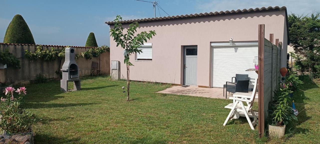 Charmante Maison Avec Piscine Anneyron Exteriér fotografie